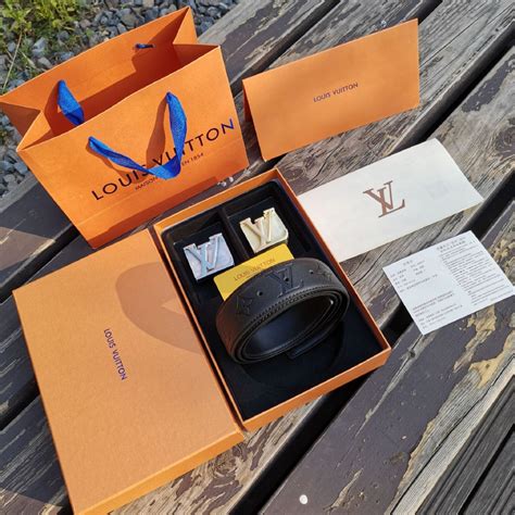 louis vuitton cinturón hombre|correa lv.